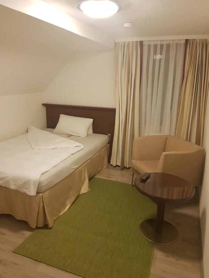 Hotel Pension Bluechersruh Bad Berneck im Fichtelgebirge Room photo