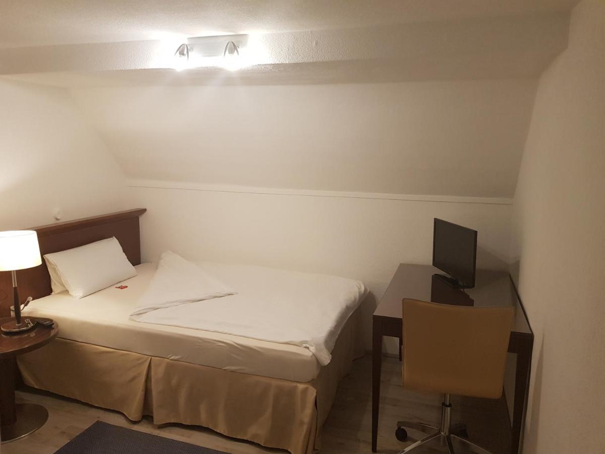 Hotel Pension Bluechersruh Bad Berneck im Fichtelgebirge Exterior photo